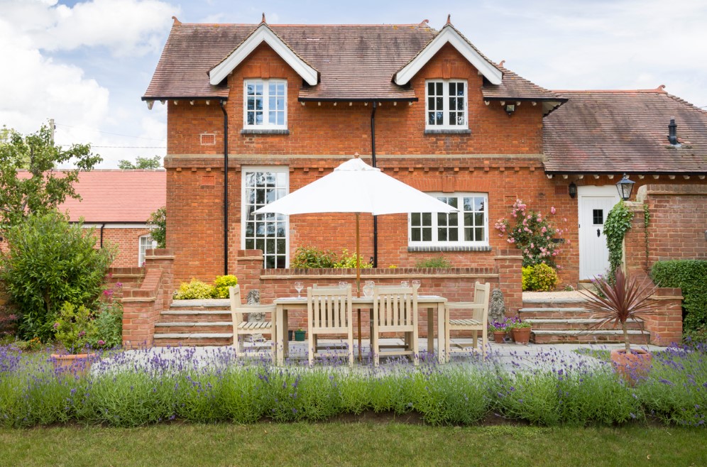 Finding Your Dream Home in St Albans: Tips for House Hunting in a Competitive Market